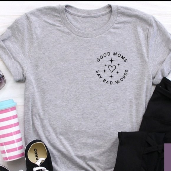 BNWT GOOD MOMS TEE - Picture 1 of 1